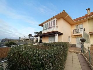 Casa adosada en venta en Valdoviño