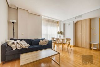 Dúplex en venta en Las Tablas en Madrid