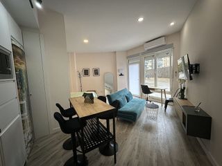 Piso en alquiler en Costillares en Madrid