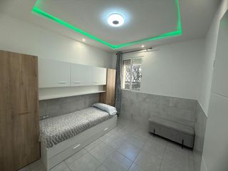 Piso en venta en La Torre en Valencia