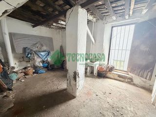 Casa adosada en venta en Jimena de la Frontera
