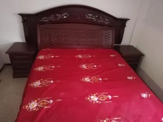 Cama y mesillas madera caoba maciza