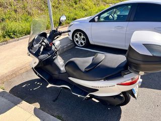 Suzuki Burgman 200 Blanca