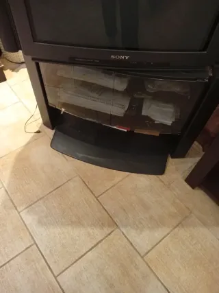 Televisor Sony Trinitron Antiguo. Con mueble