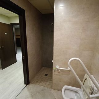 Local comercial en alquiler en Instituts - Universitat en Lleida