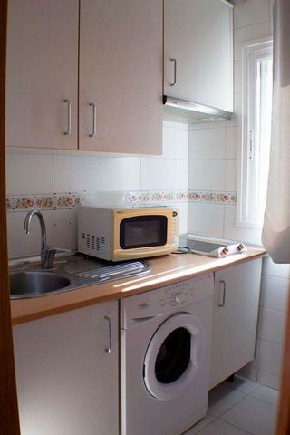 Piso en alquiler en Valdeacederas en Madrid