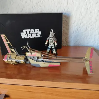 Star Wars Enfys Nest con Moto