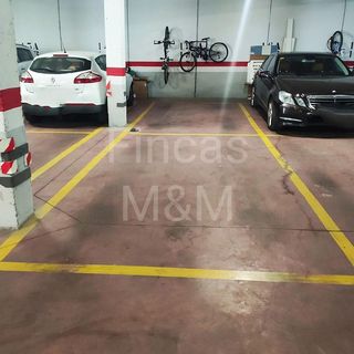 Garaje en alquiler en Zona Universitaria  en Bormujos