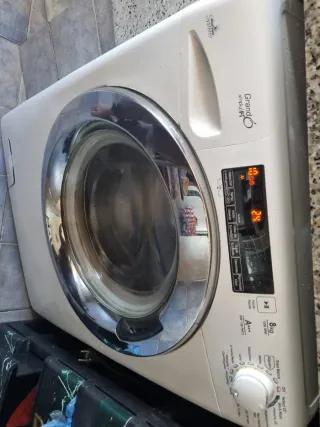 Lavadoras para despiezas  funciona pero  separa