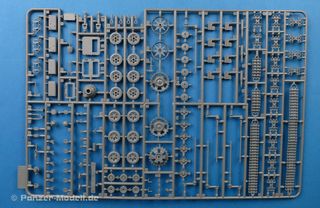 Maqueta StuH 42 AUSF.G Early (con interior) 1/35