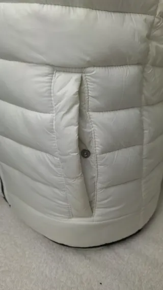 Chaleco Hollister acolchado blanco T.XS