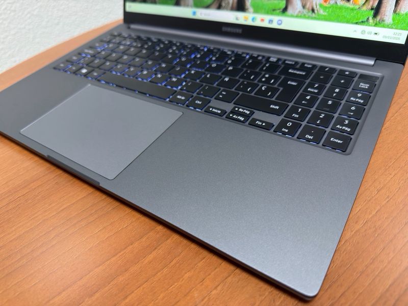 Samsung Galaxy Book 4 i5 8GB RAM 512GB afbeelding 2