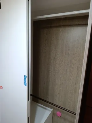 Armario con espejo dos puertas