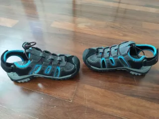 Sandalias Junior Hi-Tec núm 33