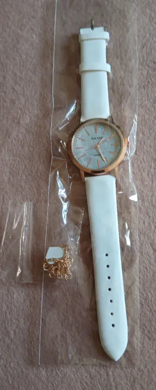 Conjunto YOLAKO Reloj y Pulsera Corazón