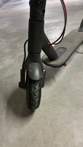 Patinete Eléctrico Xiaomi M365 con 210 km + casco