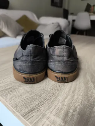 Playeras Volcon Camuflaje Verde y Negro.