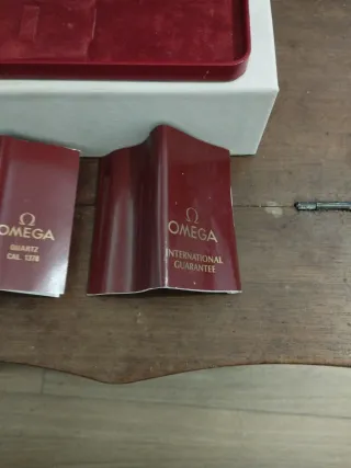 Caja Omega Roja