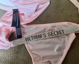 Conjunto Victoria's Secret Rosa claro
