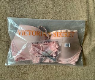 Conjunto Victoria's Secret Rosa claro