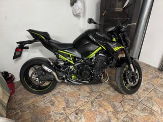 Kawasaki Z900 A2 Deslimitada 2022 Negra/Verde