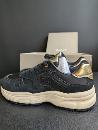 Zapatillas Gant Negras y Doradas Nuevas