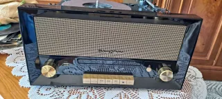 Tocadiscos Vintage Collection Negro y Dorado