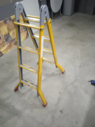 Escalera extensible metal 128/400 cm