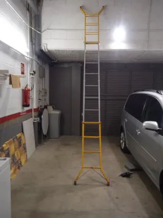 Escalera extensible metal 128/400 cm