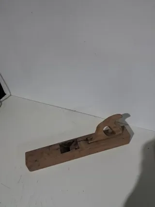 Cepillo carpintero madera antiguo