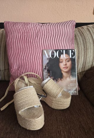 Sandalias cuña yute Zara