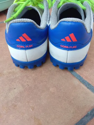 Botas de fútbol Adidas Copa blancas y azules
