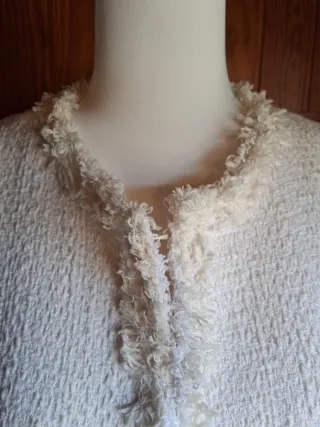 Chaqueta elegante beige/blanca mujer