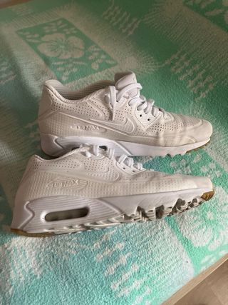Nike Air Max Talla 44 Blancas