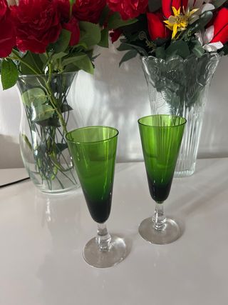 Juego de 2 vasos de cristal verde