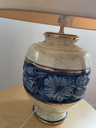 Lámpara de mesa cerámica floral