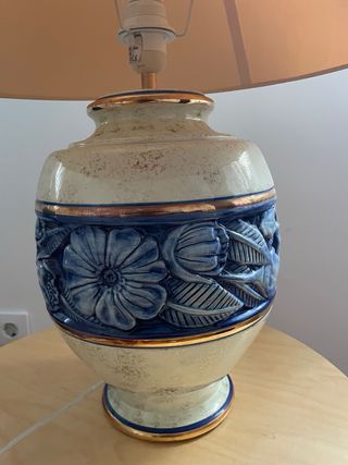 Lámpara de mesa cerámica floral