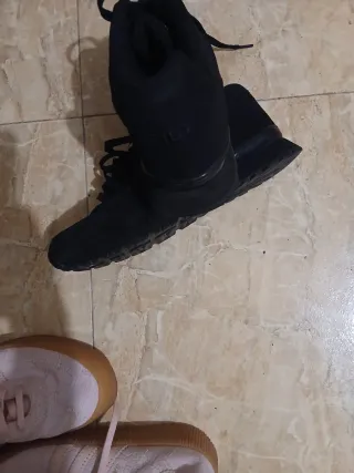 Zapatillas Fila Negras