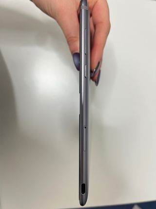 Tablet Huawei MediaPad M5 con funda