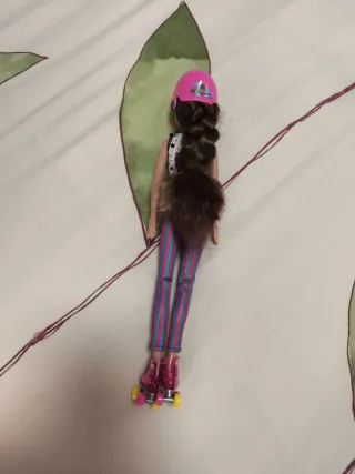 Muñeca Soy Luna Patines Casco