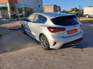 Ford Focus 1.0 Ecoboost MHEV 92kW ST-Line PLATA