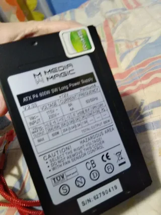 Fuente Alimentación Gaming Negra