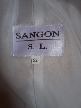 Americana mujer beige y negra