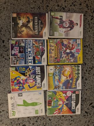 Lote 8 Giochi Wii: FIFA 15, Just Dance 2015/2016