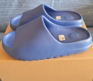 Adidas Yeezy Slides Talla 46