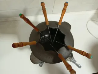 Set Fondue Hierro Fundido + Utensilios a estrenar