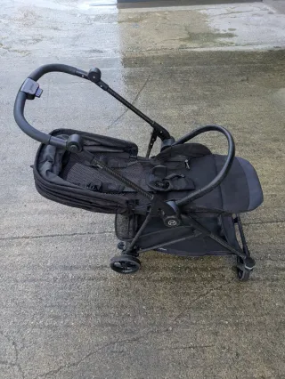 Carrito de bebé negro Cybex Melio