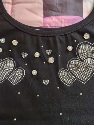 Maglietta donna con cuori e pizzo