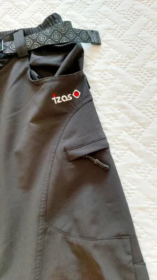 Pantalón Pirata Izas Negro