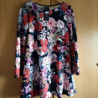 Vestido estampado floral manga larga nuevo